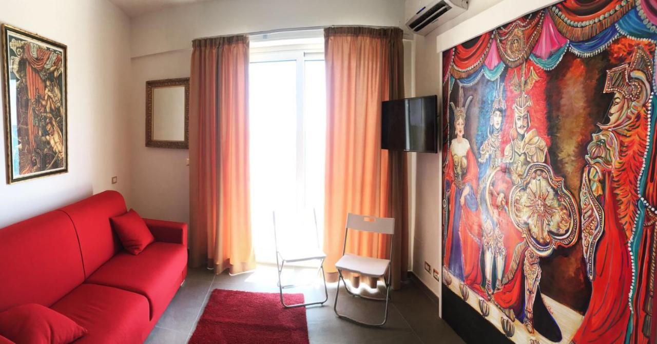A Due Passi... Apartment Giardini Naxos Ngoại thất bức ảnh